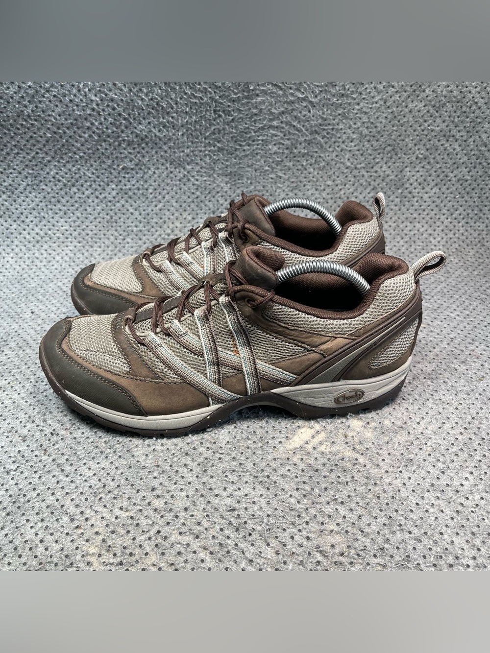 Chaco Low Top Brown Hiking Shoes Size 11 Women’s